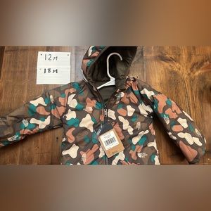 NWT north face reversible unisex jacket